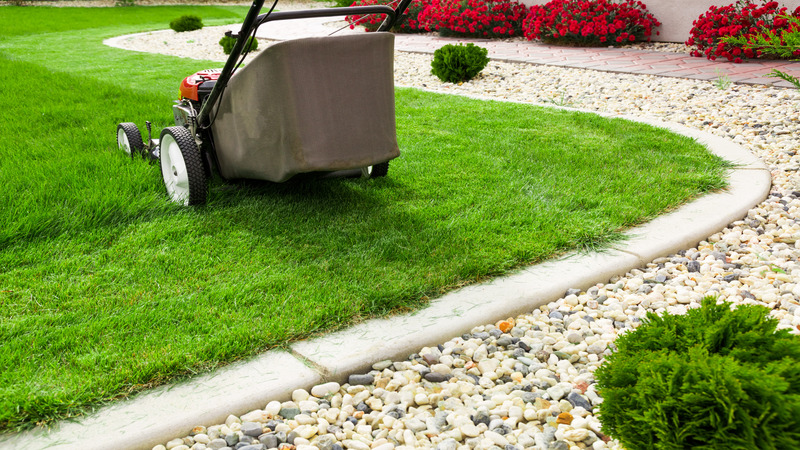 Safeguard Your Lawn Edges Using Curb Edging in Marshall, WI, for a Clean Finish